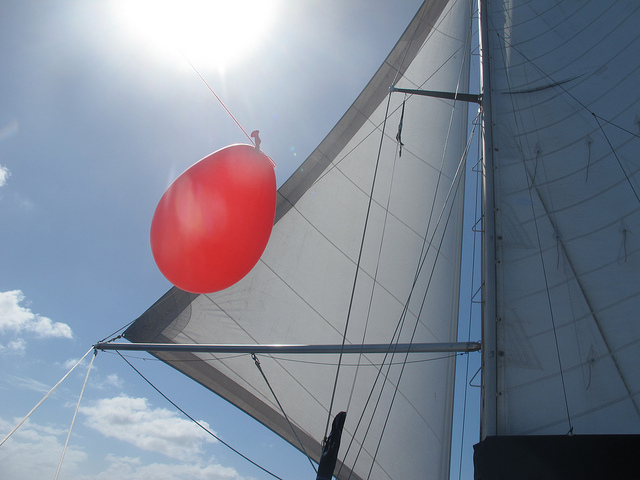 Det är fest på Mary af Rövarhamn